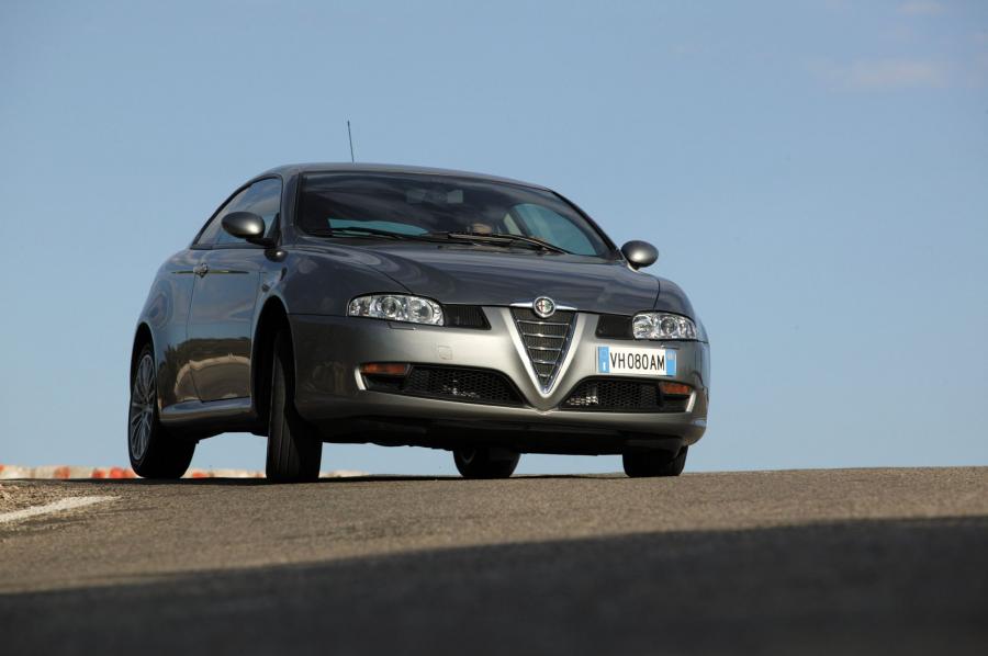  Alfa Romeo GT (937C) 2003 года  (WW) (фото 31 из 53)